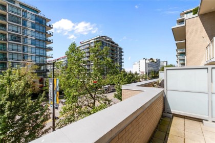 Photo 9 at 302 - 188 E Esplanade, Lower Lonsdale, North Vancouver