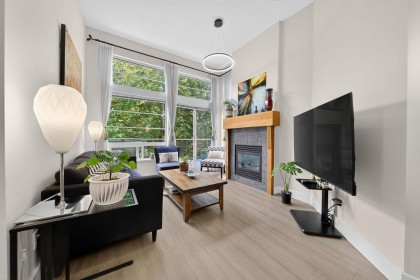 Photo 3 at 407 - 6328 Larkin Drive, University VW, Vancouver West