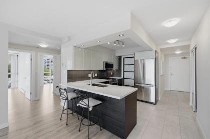Photo 3 at 804 - 950 Cambie Street, Yaletown, Vancouver West