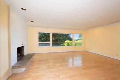 Photo 6 at 545 E Kings Road, Upper Lonsdale, North Vancouver