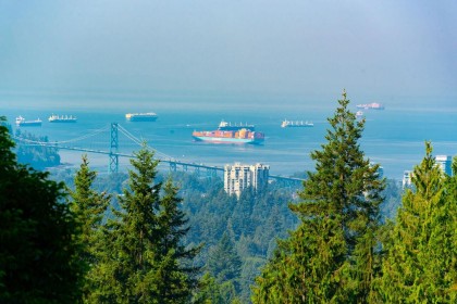 Photo 3 at 545 E Kings Road, Upper Lonsdale, North Vancouver