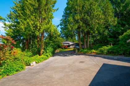 Photo 5 at 545 E Kings Road, Upper Lonsdale, North Vancouver