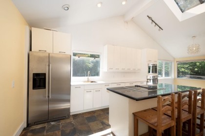 Photo 8 at 545 E Kings Road, Upper Lonsdale, North Vancouver
