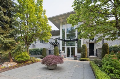Photo 2 at PH1 - 2210 Chippendale Road, Whitby Estates, West Vancouver
