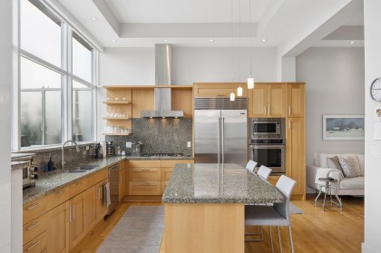 Photo 19 at PH1 - 2210 Chippendale Road, Whitby Estates, West Vancouver