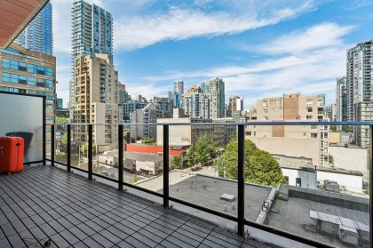 Photo 10 at 703 - 1325 Rolston Street, Downtown VW, Vancouver West