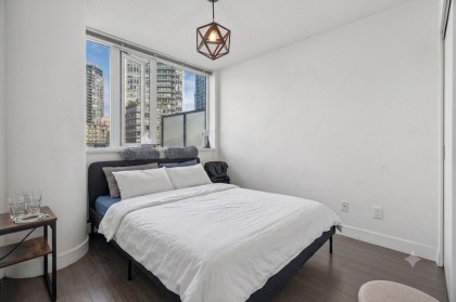 Photo 4 at 703 - 1325 Rolston Street, Downtown VW, Vancouver West