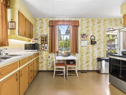 Photo 9 at 461 W 18th Avenue, Cambie, Vancouver West