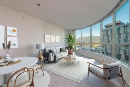 Photo 5 at 702 - 588 Broughton Street, Coal Harbour, Vancouver West