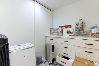 Photo 18 at 702 - 588 Broughton Street, Coal Harbour, Vancouver West