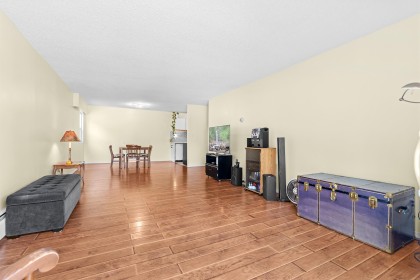 Photo 2 at 316 - 780 Premier Street, Lynnmour, North Vancouver