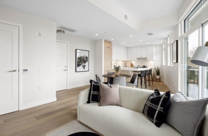 Photo 3 at 302 - 5005 Ash Street, Cambie, Vancouver West