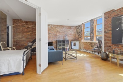 Photo 4 at 403 - 233 Abbott Street, Downtown VW, Vancouver West