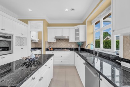 Photo 16 at 2498 W 22nd Avenue, Arbutus, Vancouver West