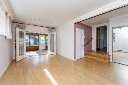 Photo 14 at 333 E 21 Street, Central Lonsdale, North Vancouver
