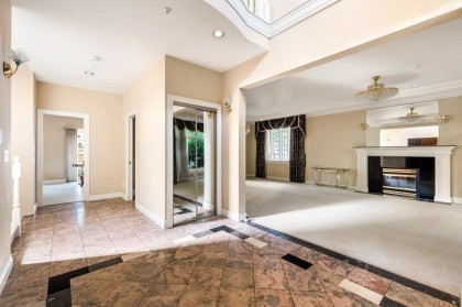 Photo 2 at 1456 W 47th Avenue, South Granville, Vancouver West