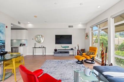 Photo 9 at 202 - 1591 Bowser Avenue, Norgate, North Vancouver