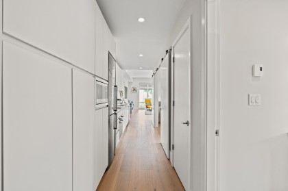 Photo 4 at 202 - 1591 Bowser Avenue, Norgate, North Vancouver