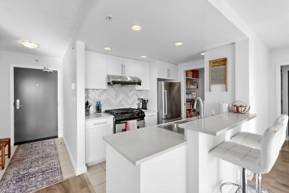 Photo 12 at 1501 - 455 Beach Crescent, Yaletown, Vancouver West