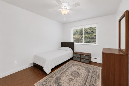 Photo 13 at 1 - 1420 Chesterfield Avenue, Central Lonsdale, North Vancouver