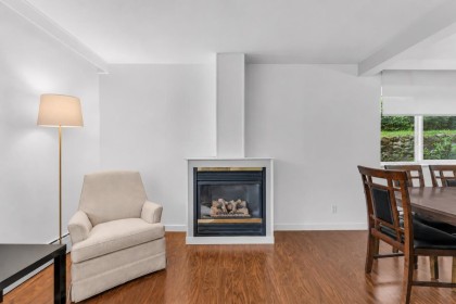 Photo 5 at 1 - 1420 Chesterfield Avenue, Central Lonsdale, North Vancouver