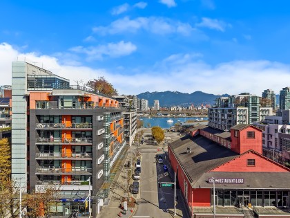 Photo 3 at 610 - 123 W 1st Avenue, False Creek, Vancouver West