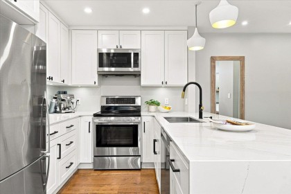 Photo 5 at 223 W 19th Street, Central Lonsdale, North Vancouver