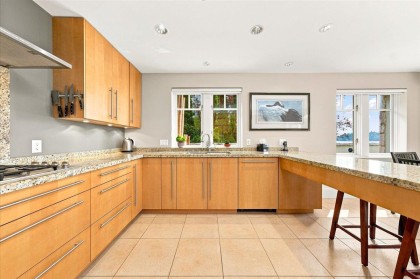 Photo 14 at 1952 Bellevue Avenue, Ambleside, West Vancouver