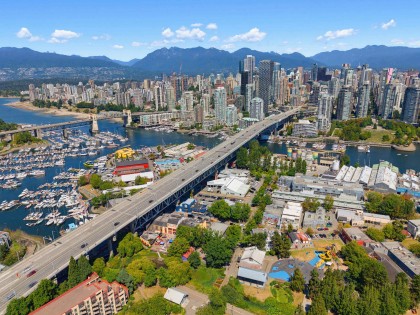 Photo 38 at 304 - 1490 Pennyfarthing Drive, False Creek, Vancouver West