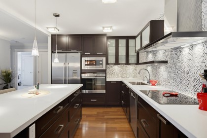 Photo 10 at 304 - 1490 Pennyfarthing Drive, False Creek, Vancouver West