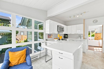 Photo 11 at 2433 Mathers Avenue, Dundarave, West Vancouver