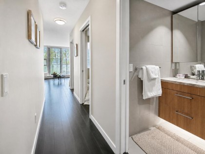 Photo 12 at 809 - 168 W 1st Avenue, False Creek, Vancouver West
