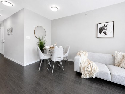 Photo 7 at 809 - 168 W 1st Avenue, False Creek, Vancouver West