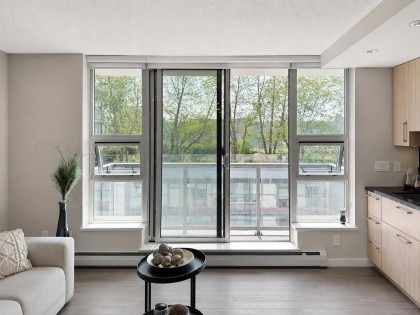 Photo 3 at 809 - 168 W 1st Avenue, False Creek, Vancouver West
