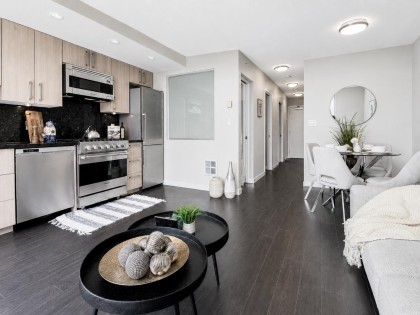 Photo 1 at 809 - 168 W 1st Avenue, False Creek, Vancouver West