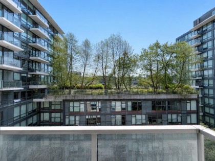 Photo 4 at 809 - 168 W 1st Avenue, False Creek, Vancouver West