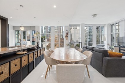 Photo 1 at 402 - 1102 Hornby Street, Downtown VW, Vancouver West