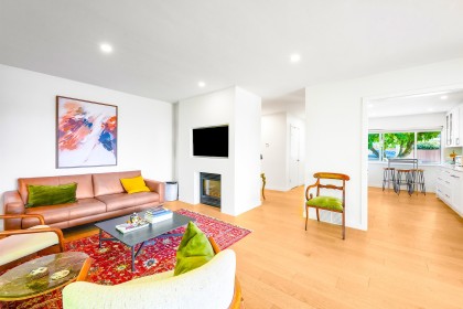 Photo 3 at 3277 Chesterfield Avenue, Upper Lonsdale, North Vancouver