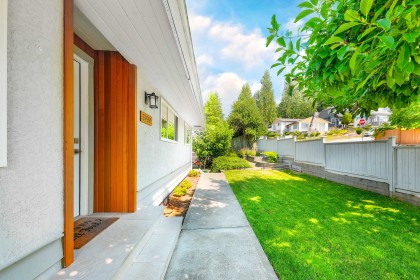 Photo 18 at 3277 Chesterfield Avenue, Upper Lonsdale, North Vancouver