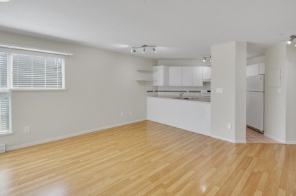 Photo 12 at 204 - 943 W 8th Avenue, Fairview VW, Vancouver West