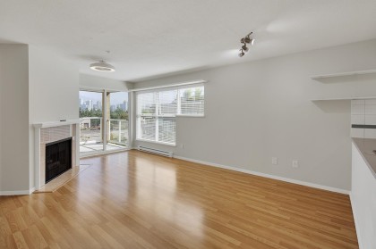 Photo 7 at 204 - 943 W 8th Avenue, Fairview VW, Vancouver West