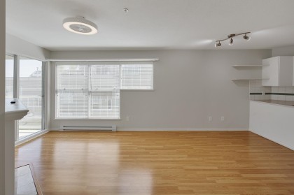 Photo 10 at 204 - 943 W 8th Avenue, Fairview VW, Vancouver West