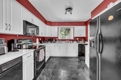 Photo 5 at 3255 Milton Avenue, Lynn Valley, North Vancouver
