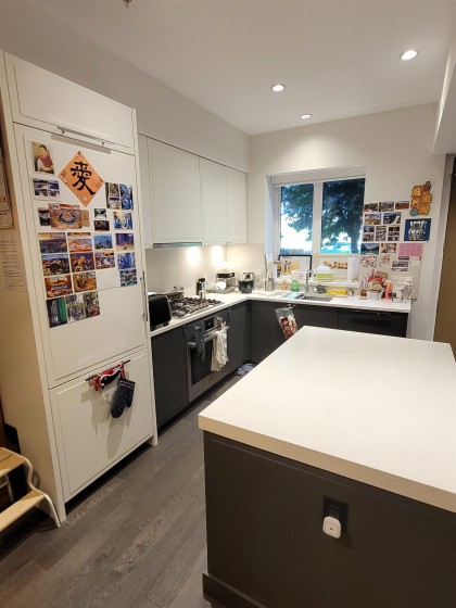 Photo 7 at 7585 Yukon Street, Marpole, Vancouver West