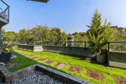 Photo 22 at 8 - 1355 W 4th Avenue, False Creek, Vancouver West