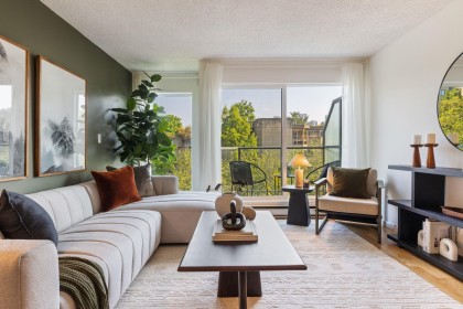 Photo 1 at 8 - 1355 W 4th Avenue, False Creek, Vancouver West