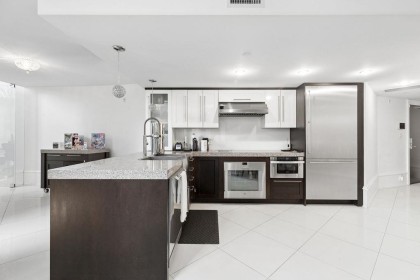 Photo 7 at 1106 Hornby Street, Downtown VW, Vancouver West