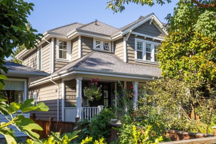 Photo 2 at 2985 W 16th Avenue, Kitsilano, Vancouver West