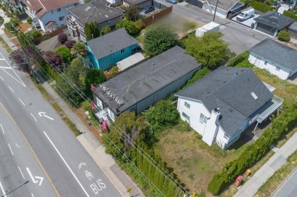 Photo 2 at 658 E 3rd Street, Lower Lonsdale, North Vancouver