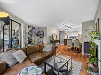Photo 4 at 202 - 936 Bute Street, West End VW, Vancouver West